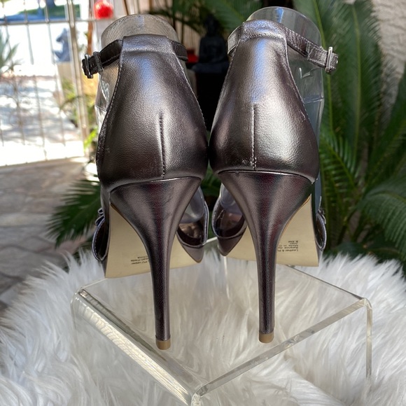 ▪️🔘▪️GORGEOUS ANKLE STRAP PLATINUM BOW HEEL▪️🔘▪️ - Picture 3 of 4